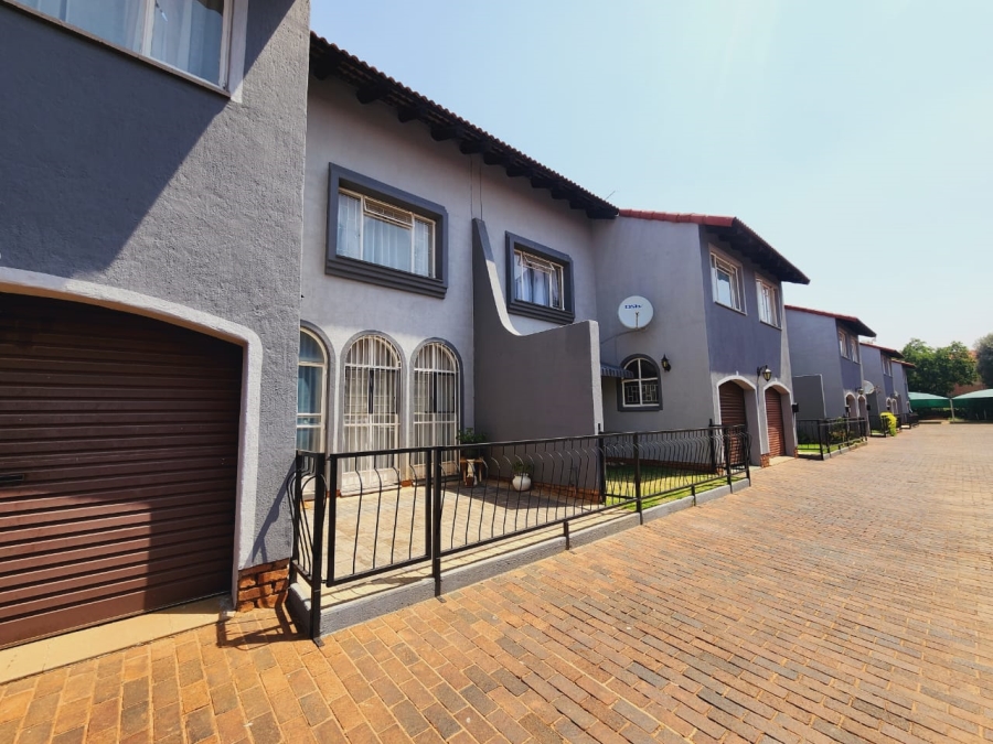 To Let 2 Bedroom Property for Rent in Potchefstroom North West